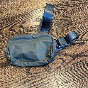 Gray sage everywhere belt bag